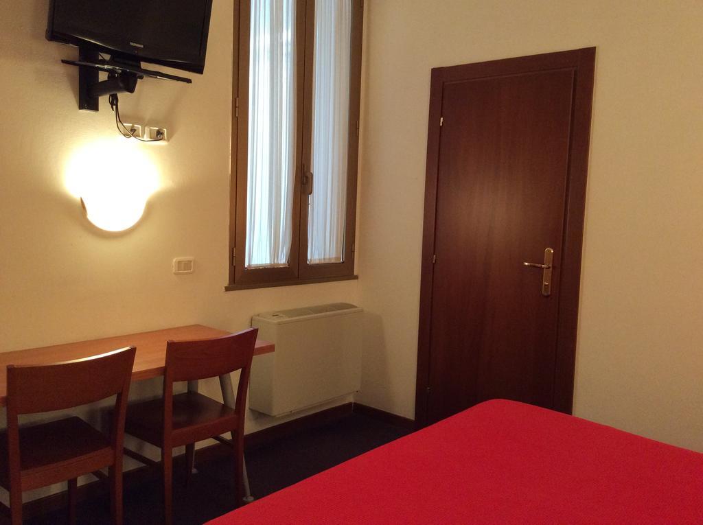Hotel San Marco Arezzo Bagian luar foto