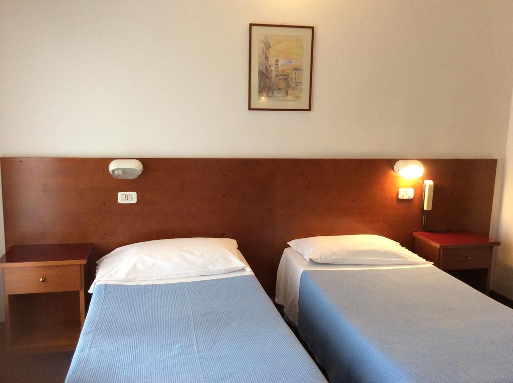 Hotel San Marco Arezzo Bagian luar foto