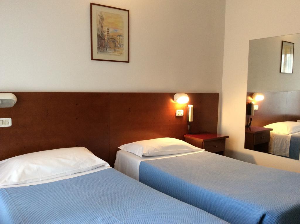 Hotel San Marco Arezzo Bagian luar foto