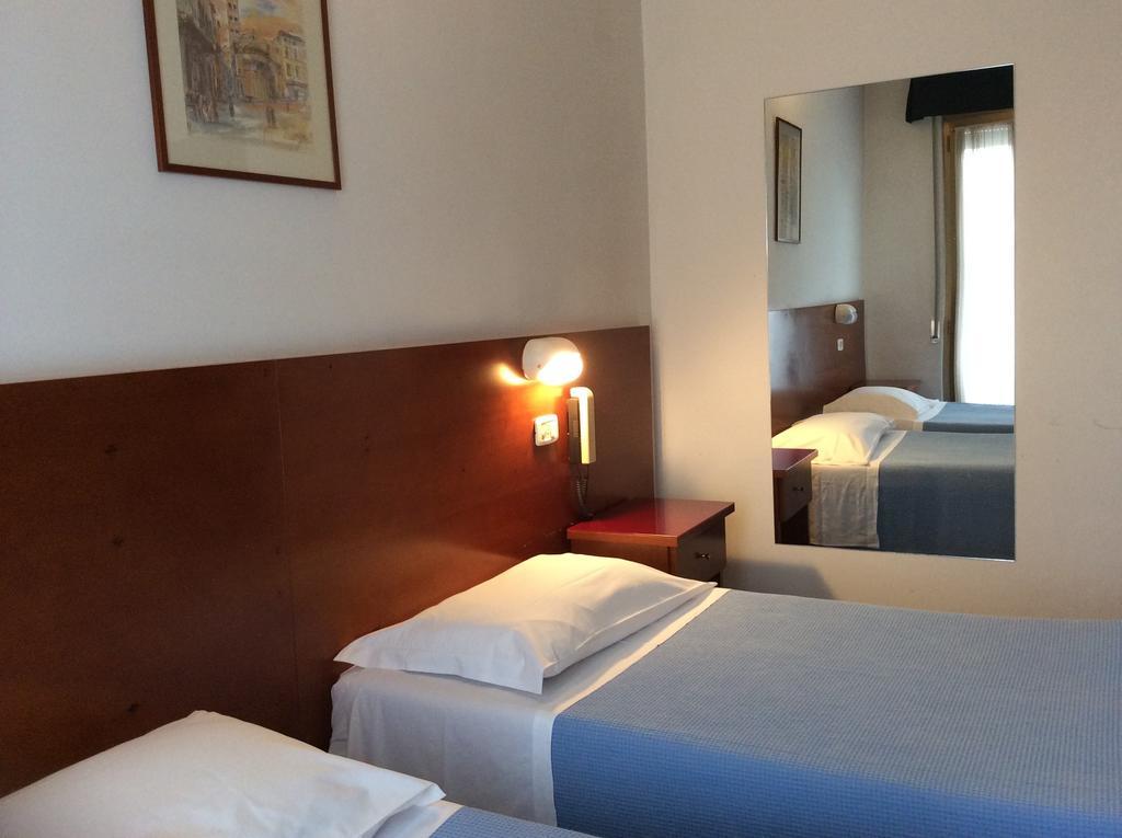 Hotel San Marco Arezzo Bagian luar foto