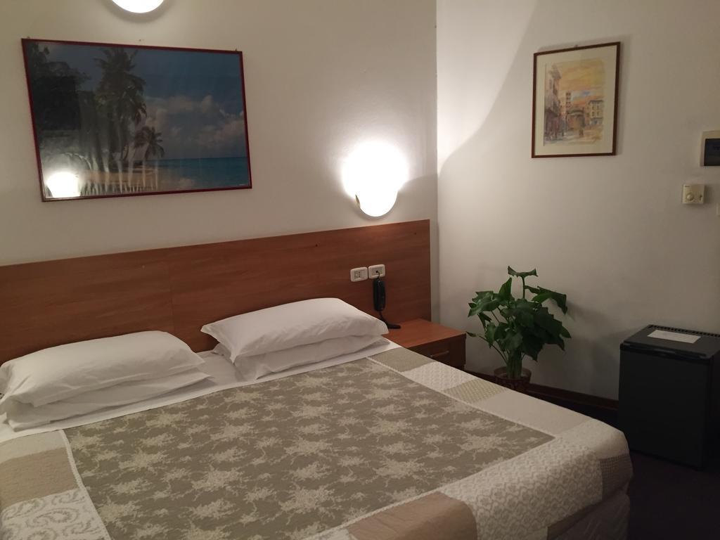Hotel San Marco Arezzo Bagian luar foto