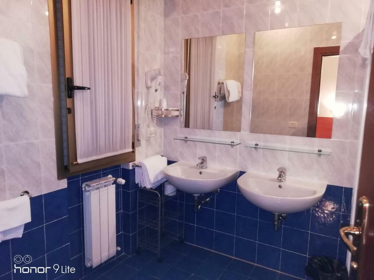 Hotel San Marco Arezzo Bagian luar foto